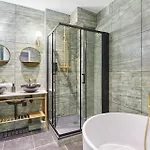 Sublime Montaigne Arc De Triomphe By Studioprestige Apartament