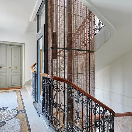 Sublime Montaigne Arc De Triomphe By Studioprestige * Παρίσι